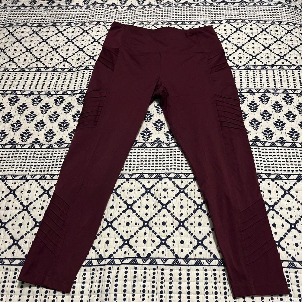 Maroon Leggings with Pockets